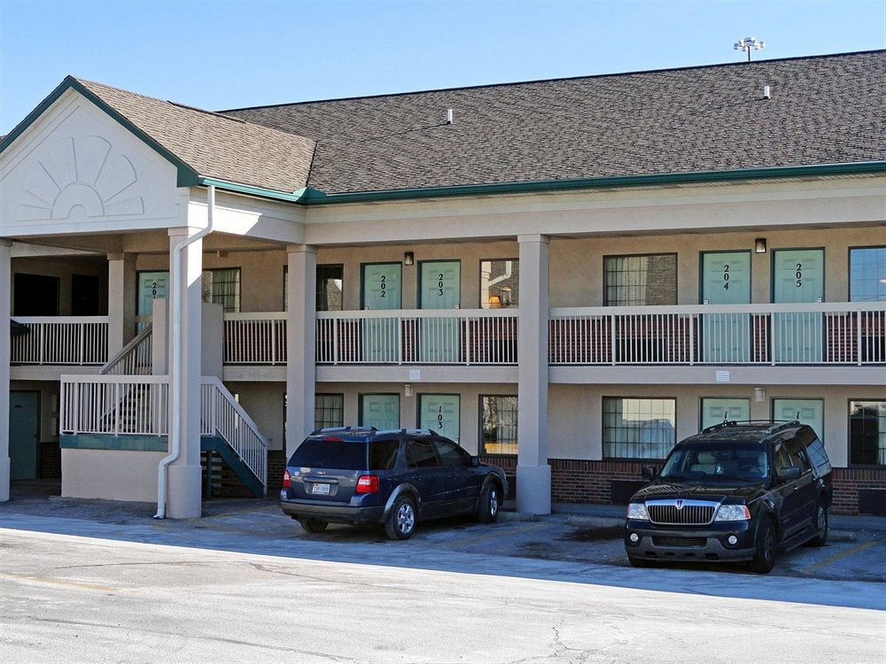 Days Inn By Wyndham Indianapolis South Exterior foto